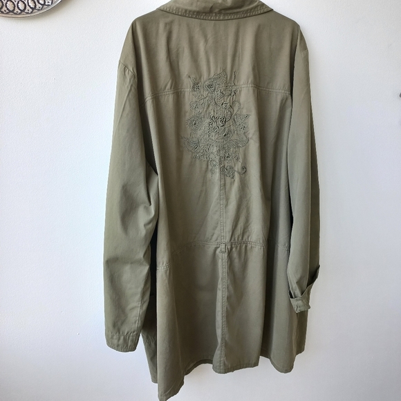 Penningtons Plus Women's Embroidered Olive Green Shirt/Jacket Size 24 =2X - Picture 10 of 17